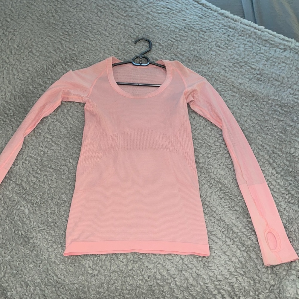 Lululemon Swiftly Tech Top